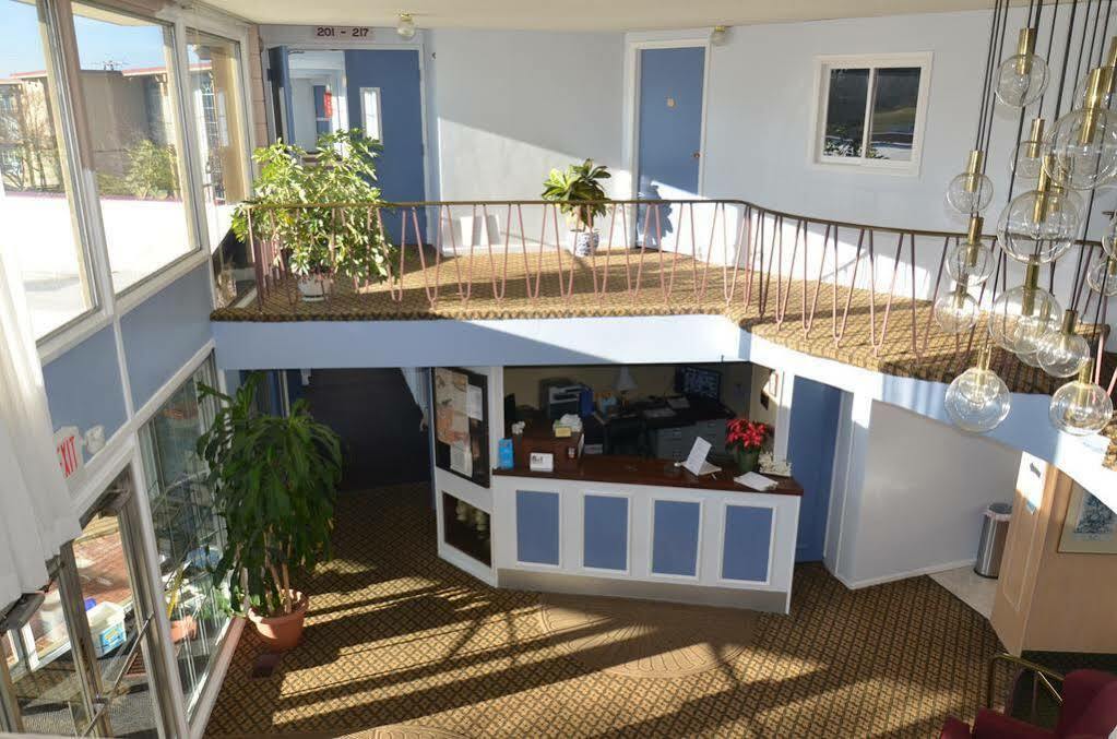 Red Carpet Inn & Suites Ebensburg Extérieur photo